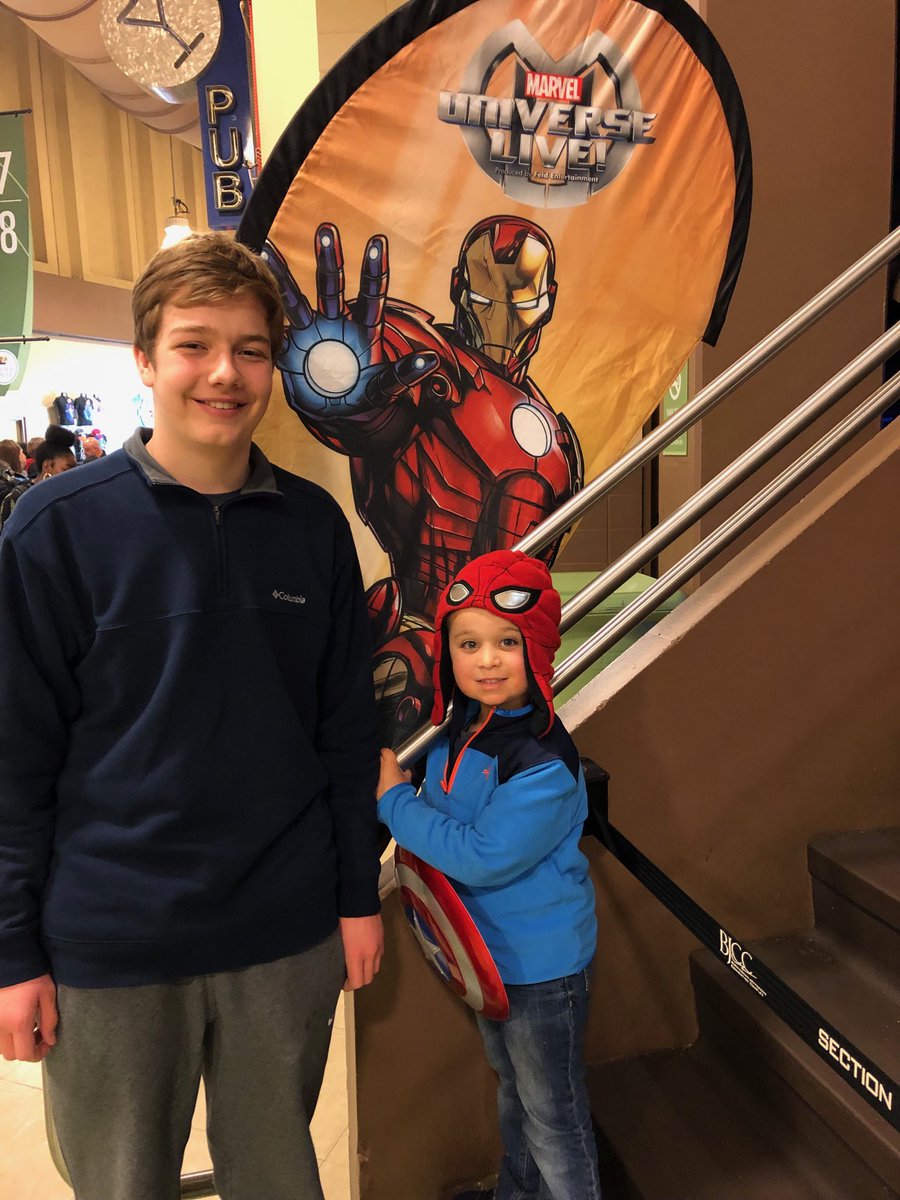 matt2tle's tweet image. #MarvelUniverseLIVE