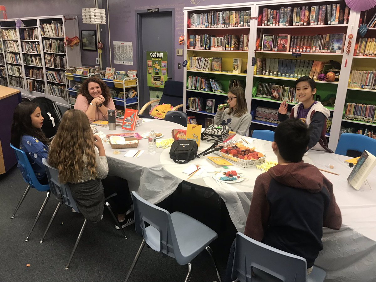 aspenelem's tweet photo. Mrs. Mierop’s Friday Book Club discussing the book “Honey” and taste testing 3 different types of honey. Sounds like a fun club to me! #AspenPride https://t.co/GXRQM7jQx0
