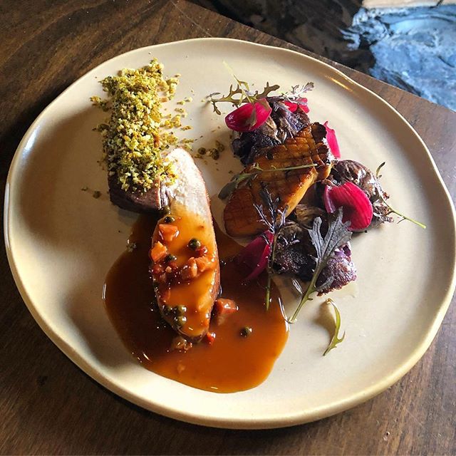 🤗🤗
From chefdolente Chicken. Purple potato, pancetta green peppercorn jus, king oyster mushroom. carletonhalifax zpr.io/gjvaP