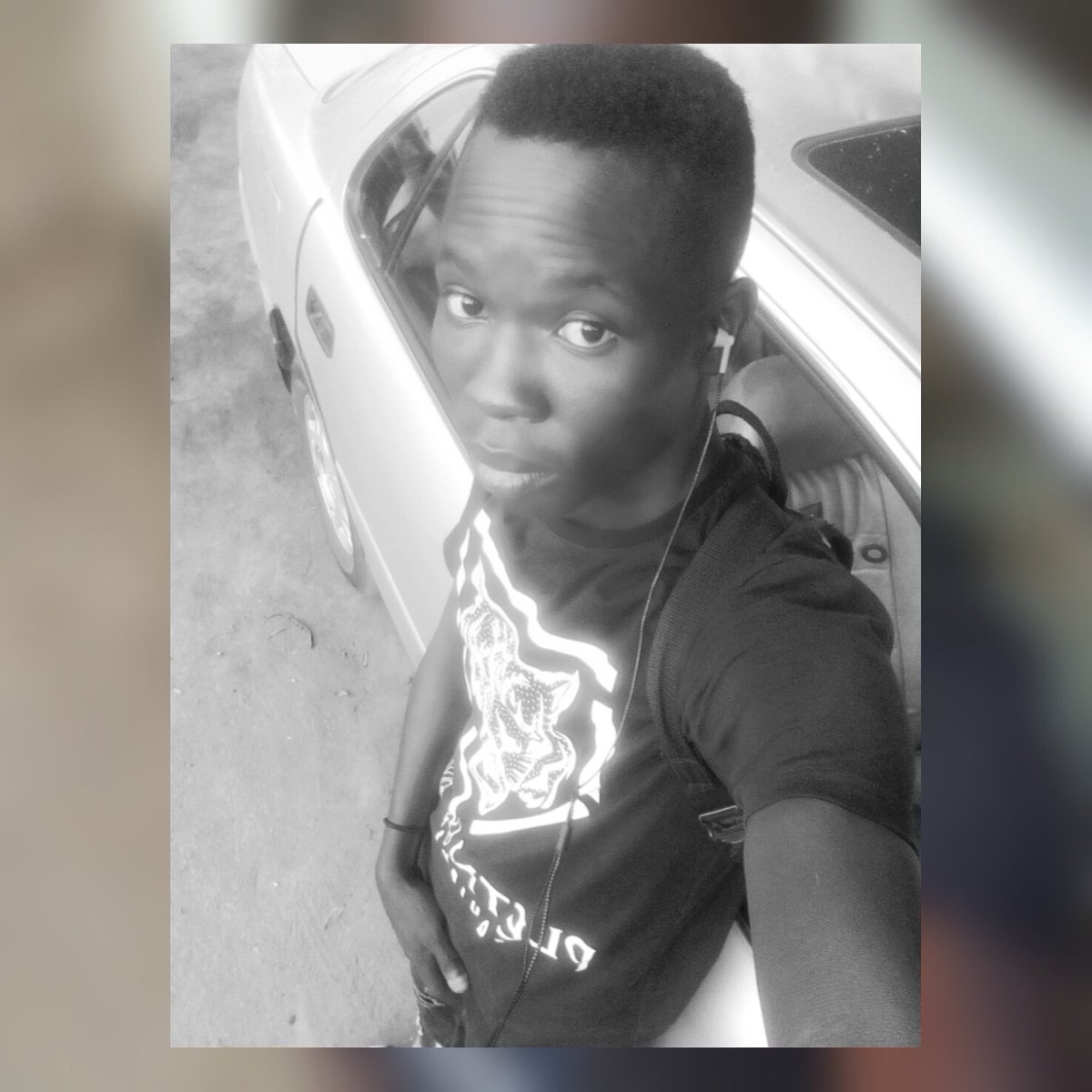 EmolightJr's tweet photo. I can come and kill myself I chop life before I leave this life https://t.co/BRIc1l7qhA