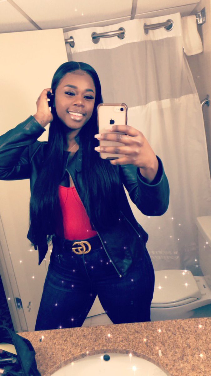 jerrijay_'s tweet photo. In ya city imma tourist.  🤭 https://t.co/prTmkEnVAc
