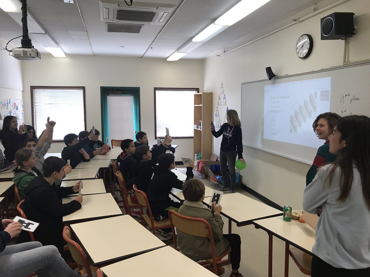 lelyceeSF's tweet photo. #LFSFsciencefair  robotic activities with Dash and Beebots, molecular cooking, criminal investigating, understanding marin courants, and much more!... A day full of fun for children of all ages, by children of all campuses!
 #LFSFexplore @ortegaLFSF https://t.co/IWFFqNpmOx