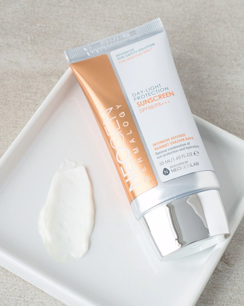 Neogen Day-Light Protection Sun Screen SPF 50/PA+++:This is a lightweight sunscreen that leaves zero white cast and is non greasy. You can get an extra hydration boost after layering over moisturiser if you have dry skin or use this as a moisturiser if you have oily skin.