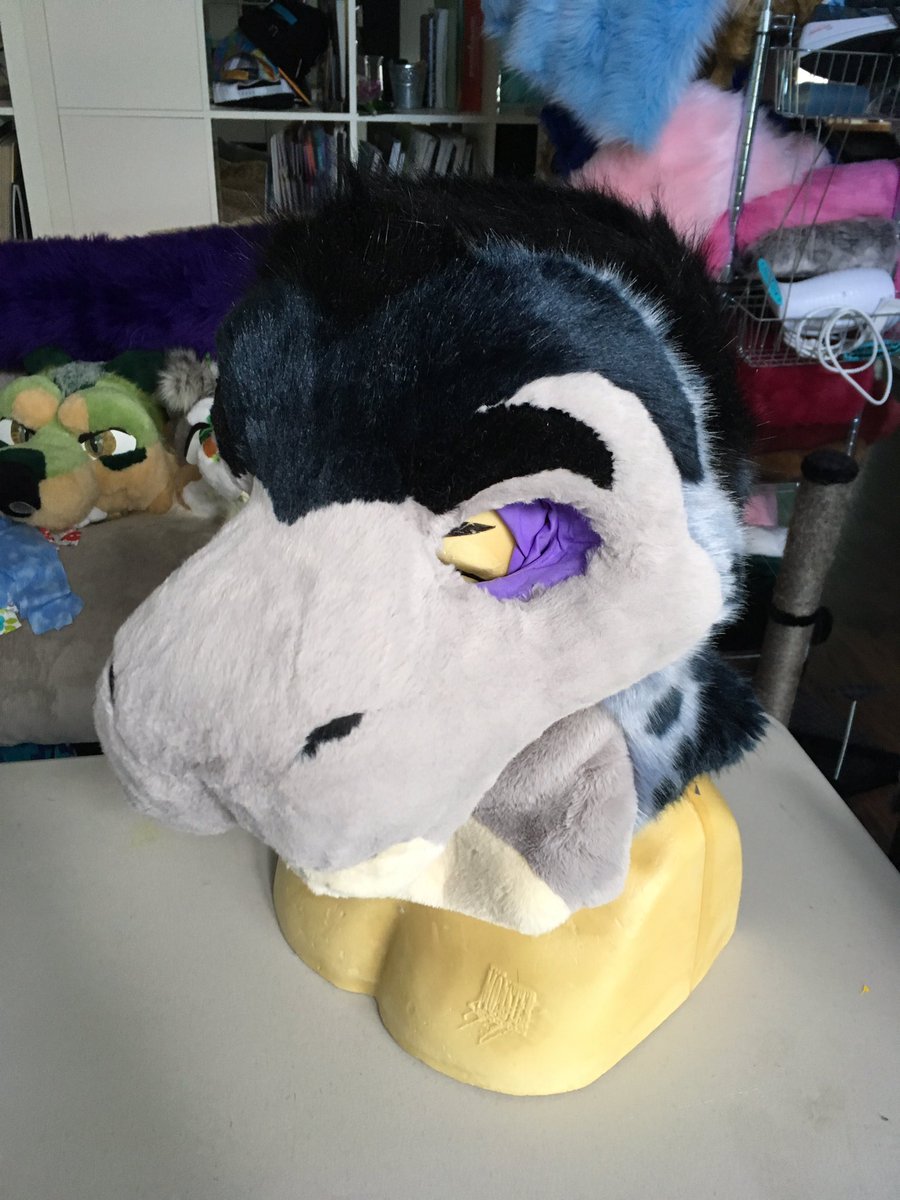 RGBeastCostumes's tweet image. Korey got a second shave, and I’ll be doing 1 more to clean everything up after I put on her eyes, teeth, etc. (excuse the lighting!)
