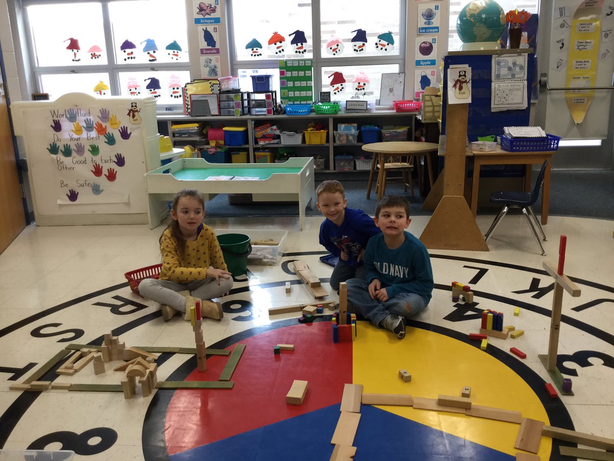 joyce_jevans's tweet photo. Working on the letter "b" this week was extra fun.  Everyone enjoyed having a "block party". So creative! https://t.co/mfDoct1332