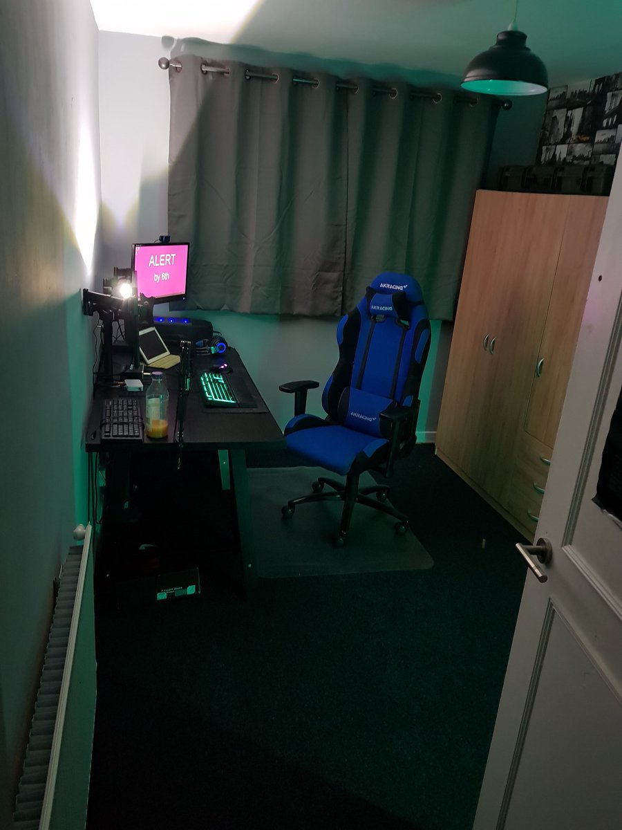 Catch22U's tweet image. Well that&apos;s the systems back up and running, well one anyways. So we can go live very soon. Studio 85% Done got a few more things todo but will have to wait till payday... lol
Note bright light is only temp at the moment. 
@purehavuk #studiorevamp #DIY