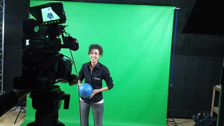 Chernogirl's tweet photo. Detrás de las cámaras
Shoot in between a shoot
#journalist #periodista #journalism #periodismo #shoot #onsets #behindthescenes #greenscreen #chroma #nofilter #verdequetequieroverde💚🍀 #todoalverde #rememberwhen1d https://t.co/VnBY1YlaF2