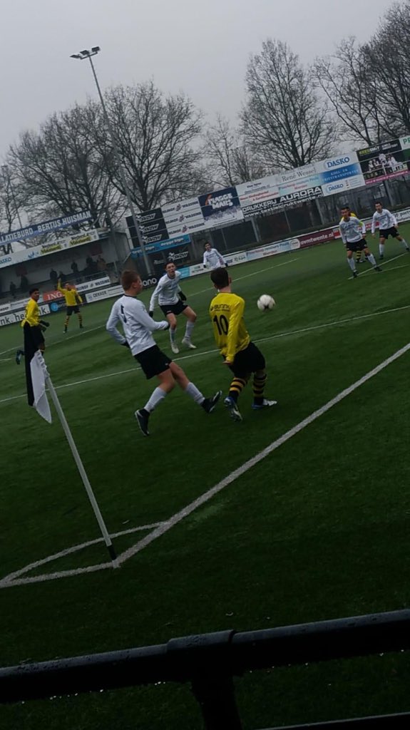 In enerverend en goed oefenduel werd vanmiddag Colmschate' 33 met 2-1 verslagen. Volgende week hervatting competitie.