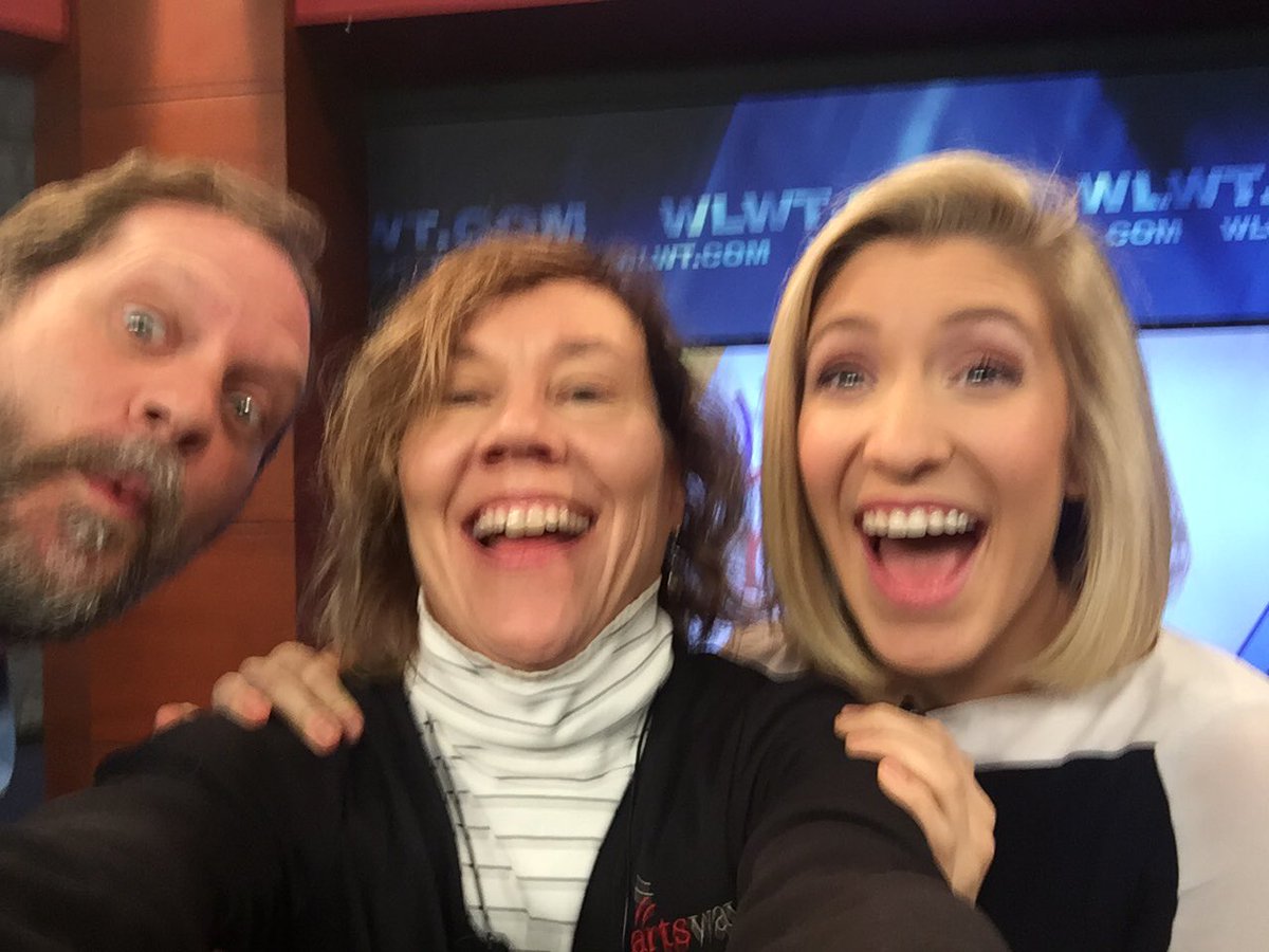 KathyDebrosse's tweet photo. Drumming up first ArtsWave Days - Destination: West Side - free performances Saturday, Feb 9 10-2 at @CovedaleCenter, @Madcappuppets and @cincinnatiopera #OperaExpress. Details at https://t.co/OY2MKwTYZ3 @ArtsWave #CincyArts @WLWT @gamedaypr @Macys @FrischsBigBoy https://t.co/mnThdo2q5A