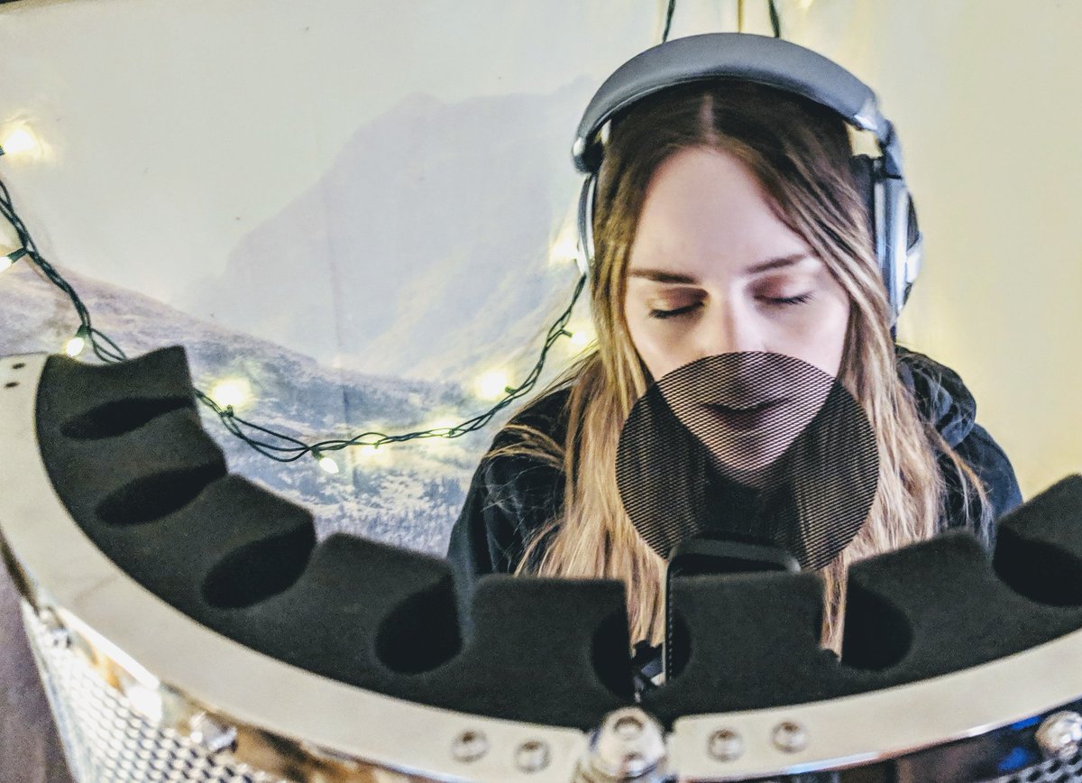 jordinlaine's tweet photo. On the Shivers EP our main mic was the AT4040 by @USAudioTechnica .. this mic has been so reliable and well-loved. Also the mic I use for all my live streams. ๐ค๐๐ป #factoftheday #shiversEP #proaudio https://t.co/1znHRNys5G