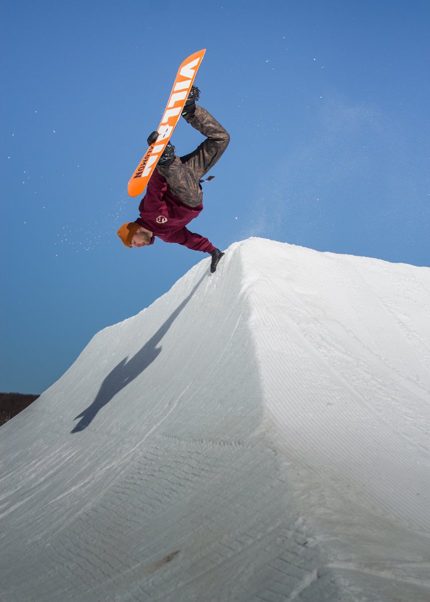skiJFBB's tweet photo. Sunday FUNday @bigboulderpark. Some great deals to be had every Sunday! Get a lift ticket for only $20 and ski or ride from 8am-noon or 3pm-9pm. Bring the family and get a Family 4-Pack for only $65! https://t.co/SgpMTqK510