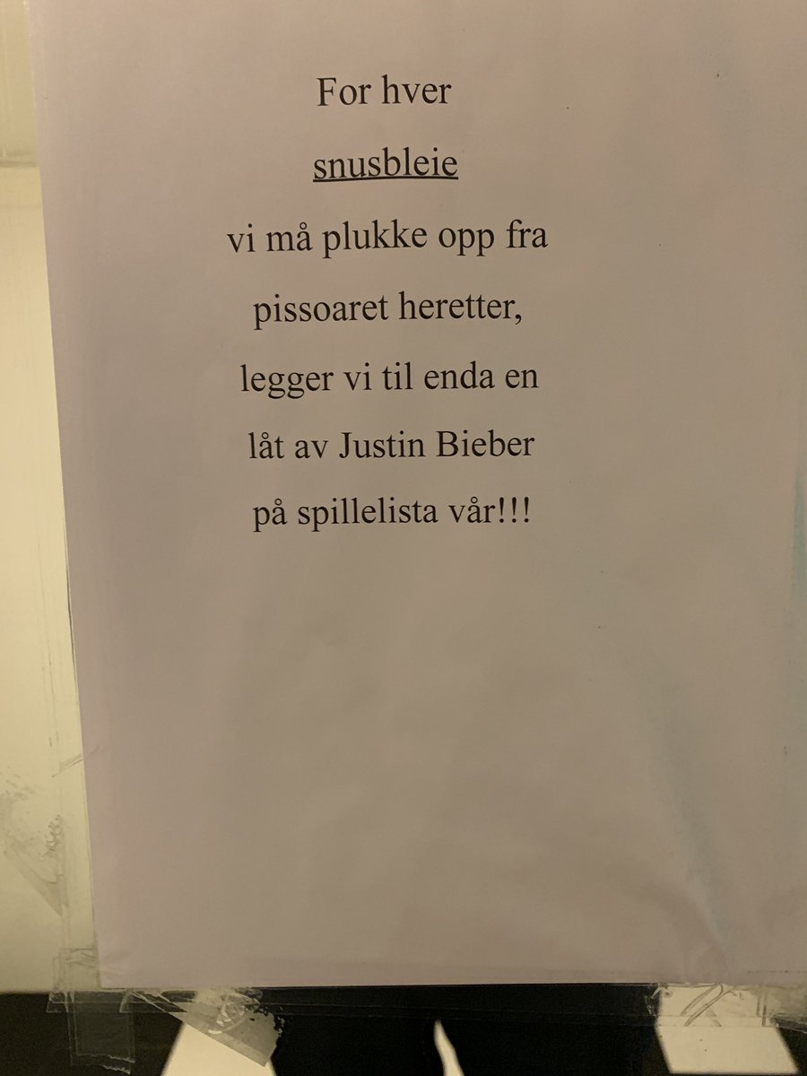 bagdor's tweet photo. På pub på Grünerløkka. Oppslaget på dassen er episk! https://t.co/WZRiPHFyOw