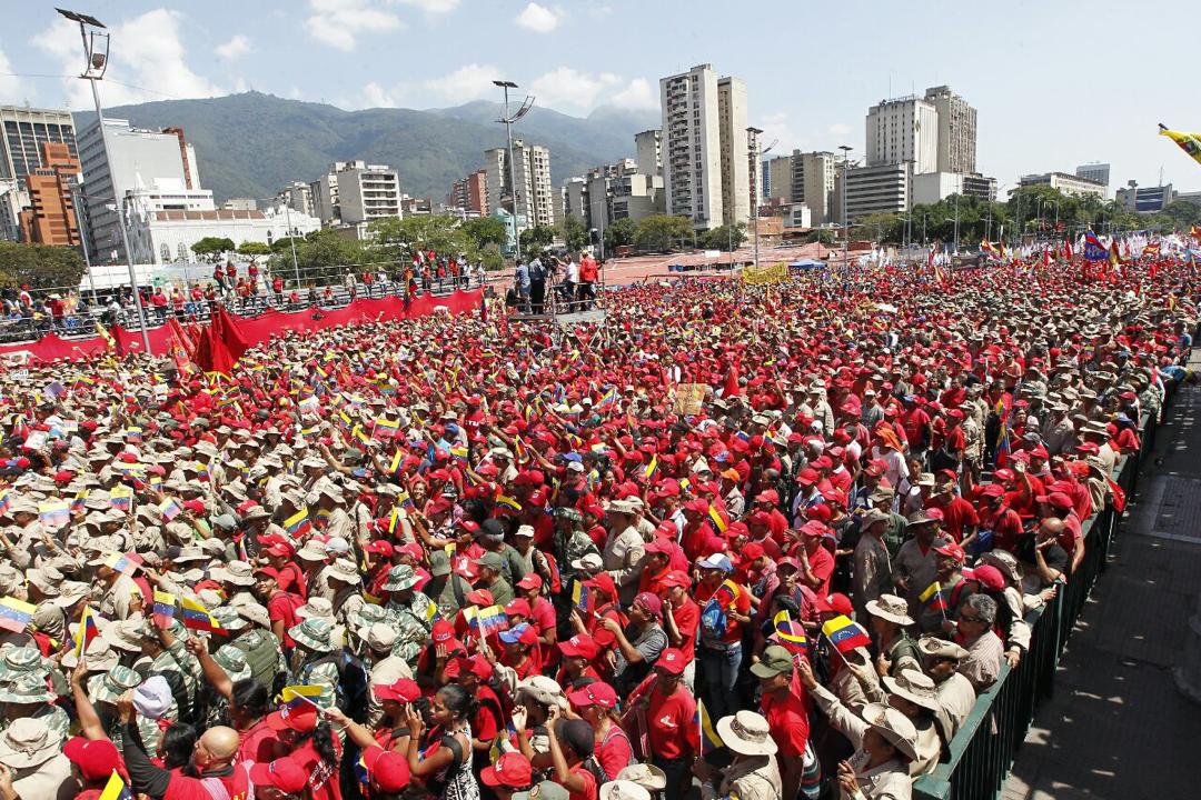 Maduro: Si algo me pasa, ¡retomen el poder y hagan una revolución más radical! - Página 5 Dya1rsVWoAAdx_q