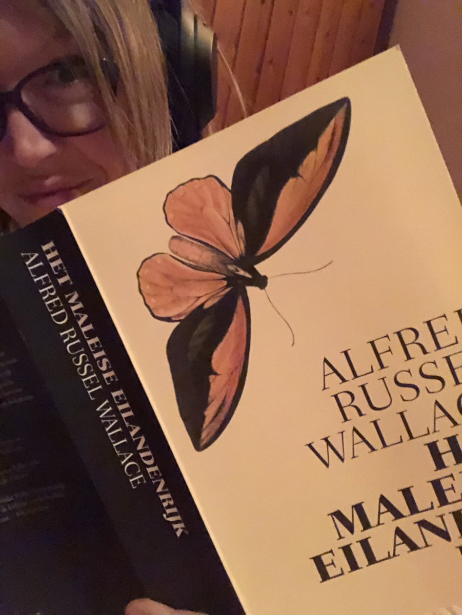 jacky_tulip's tweet image. Reading Alfred Russel Wallace x noise canceling headphones = Happiness #alfredrusselwallace #sonywh1000xm3 #evolutiontheory