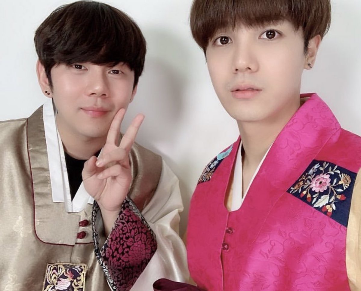 Bangmirpics's tweet photo. Mir looks so good I—-

Get away from me don’t touch me 
#BangMir #BangCheolyong #MBLAQ 

https://t.co/WCXVSbTszw https://t.co/ZXQS8f2xJ0