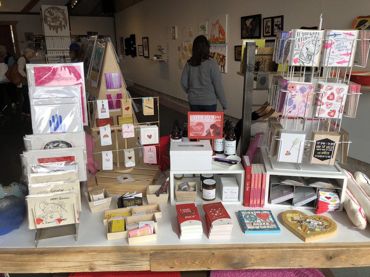 uncoveringok's tweet image. At the @plazadistrict where @dnagalleries has some unique Valentine’s Day cards and pins. #valentinesday2018 #ValentinesDay #GiftIdeas #OKC #PlazaDistrict  #ShopOKC