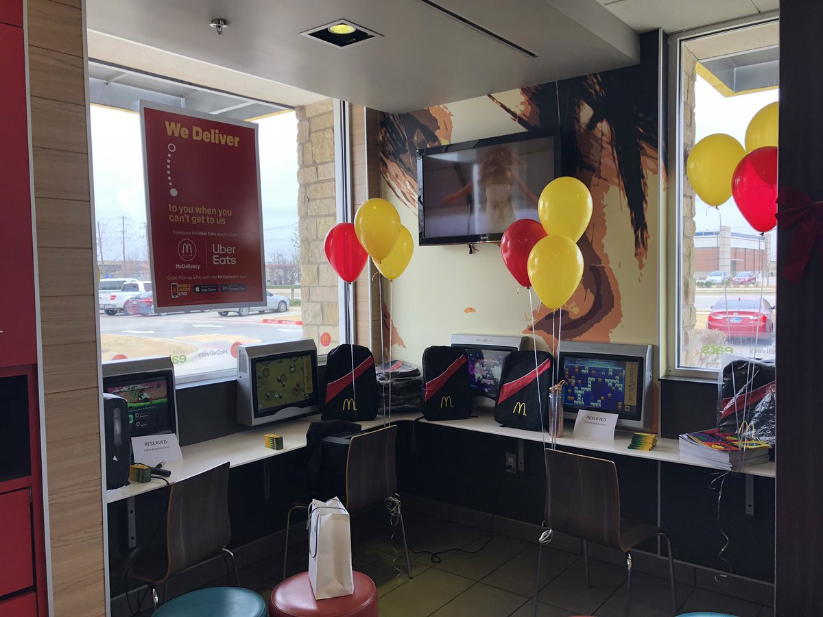 HelloPitchAgncy's tweet photo. McDonald’s Read In for February @frisco by Black McD Owners of NTX! Every child received two books and a McD backpack. Thanks you for https://t.co/1mhyGSZ9zO