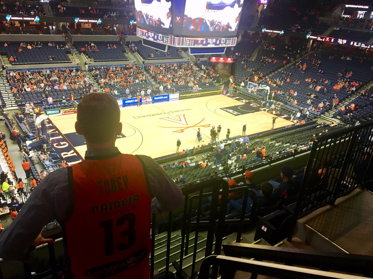 🇪🇸⚔️ <a href="/miketobey10/">Michael Tobey</a> <a href="/IfTonyTweeted/">Phony Bennett</a> #GoHoos