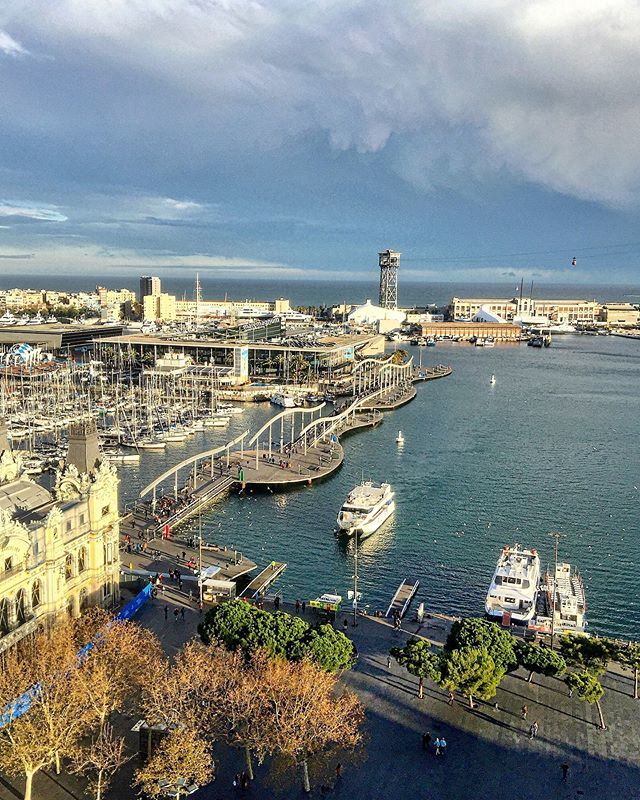 comomolabcn's tweet photo. El puerto de Barcelona 😍 vistas de cine desde el monumento a Colón . @visitbarcelona .
. ➡️ Síguenos en @comomolabarcelona
👍 Etiqueta tus fotos con #comomolabarcelona
.
Etiqueta a alguien con quien te gustaría visitarlo.
Tag someone you'd love to vis… https://t.co/kxKFRyhB9u https://t.co/DqOfLQidlv