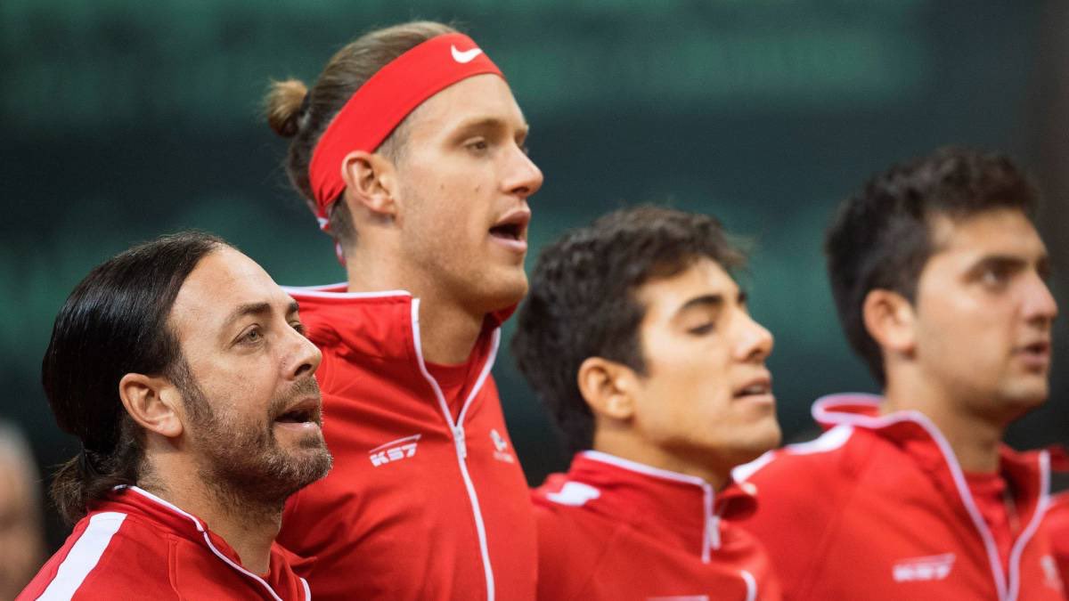 LaRoja's tweet image. ¡ESO ES, CABROS!

Enorme orgullo por el retorno tras ocho años al Grupo Mundial de #CopaDavis 

¡#LaRojaDelTenis vuelve a la elite 🇨🇱🎾!