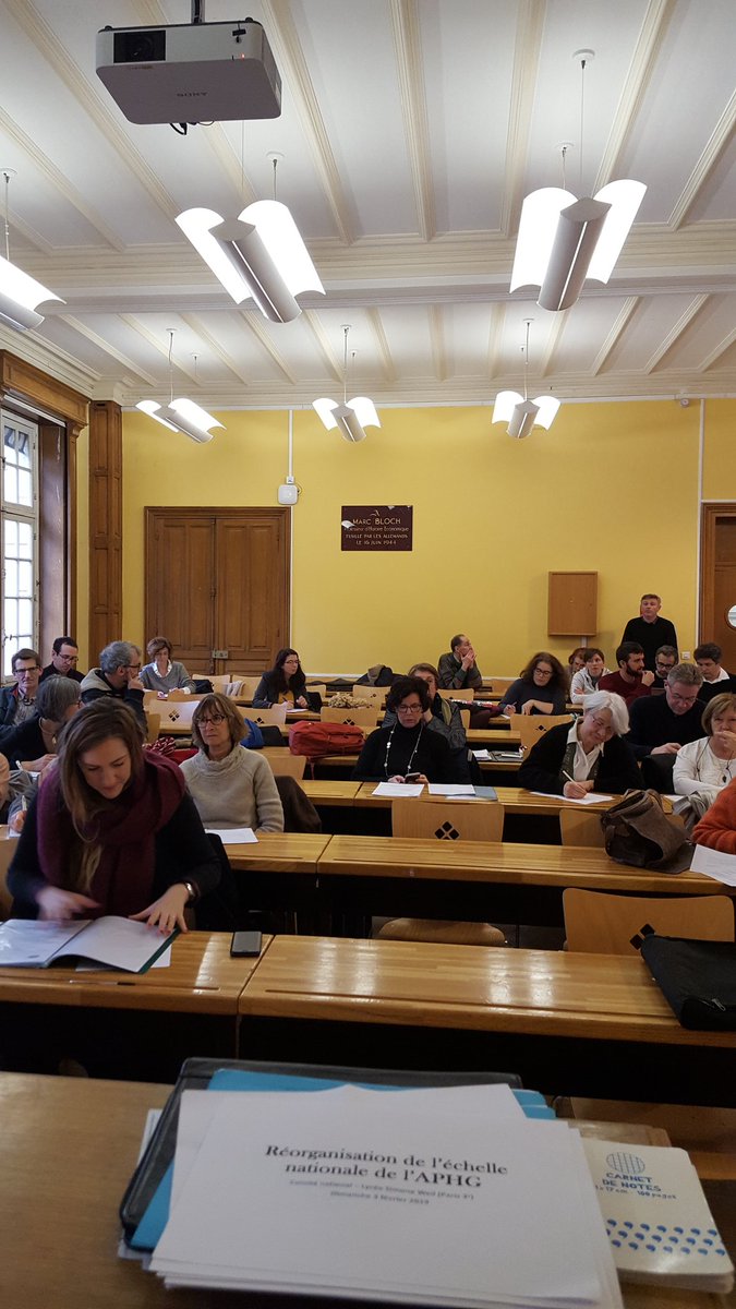 Réunion de travail avec les délégués des bureaux des 26 Régionales de l'APHG <a href="/APHG_National/">APHG</a> #TeamAPHG cc <a href="/AlazardJ/">Joëlle Alazard</a> <a href="/FDaRochaC/">Da Rocha Carneiro</a> <a href="/CGuimonnet/">CGuimonnet</a> <a href="/MarcCharbonnie2/">Marc Charbonnier</a> #HG