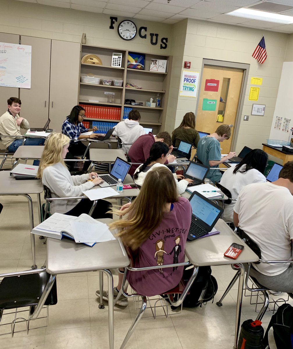 Ssmith2_MthDr's tweet photo. #APCalAB diving into @Desmos to graph the Equation of the Line tangent to a function's curve! Ss using #GoogleDocs to create #CalculusLabReports to communicate and submit their answers &amp; graphs through #Canvas. #TCSLearns w/ @tcs_tech 🍏🤓@NHS_theRidge! https://t.co/HnZL561M02