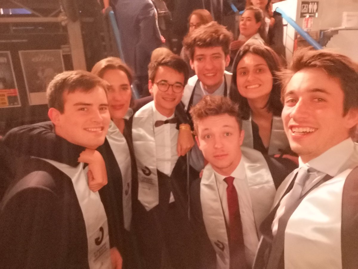 MatthieuBelleau's tweet photo. Prêts à récupérer le diplôme !
#GEMAlumni https://t.co/EjgJI7aH6L