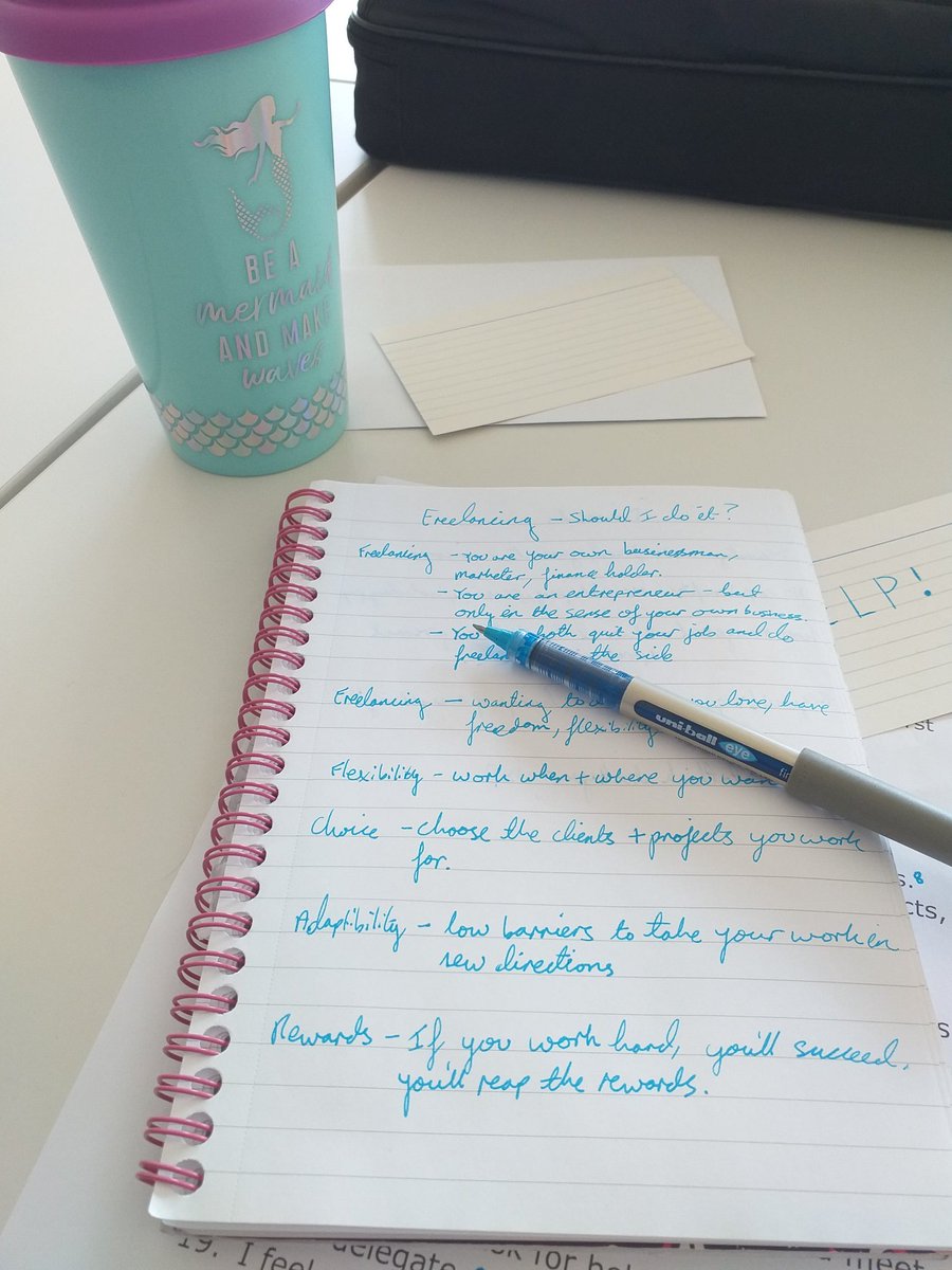 KristenWithAPen's tweet photo. Enjoying a freelancing workshop at Winchester Uni - Scary life choices are coming for me! π
#Freelance #_UoW #Help https://t.co/mjMS01CwDC