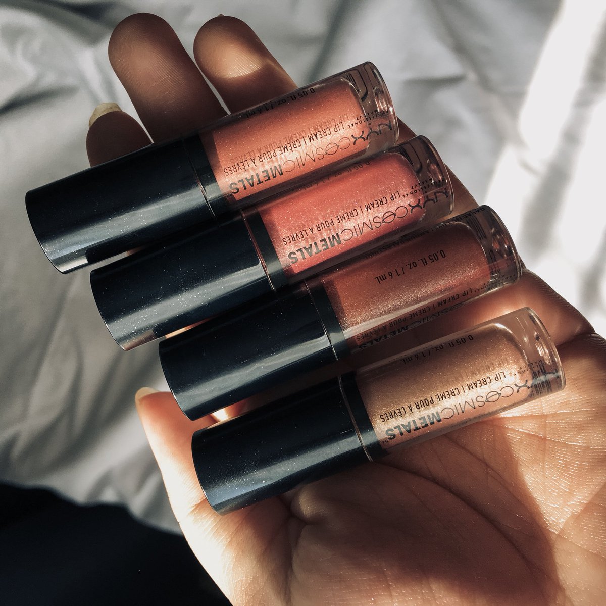 impatthy's tweet photo. ชอบตัวนี้ของ nyx ทาได้ทั้งปากทั้งตา https://t.co/1FFoeU9rUt
