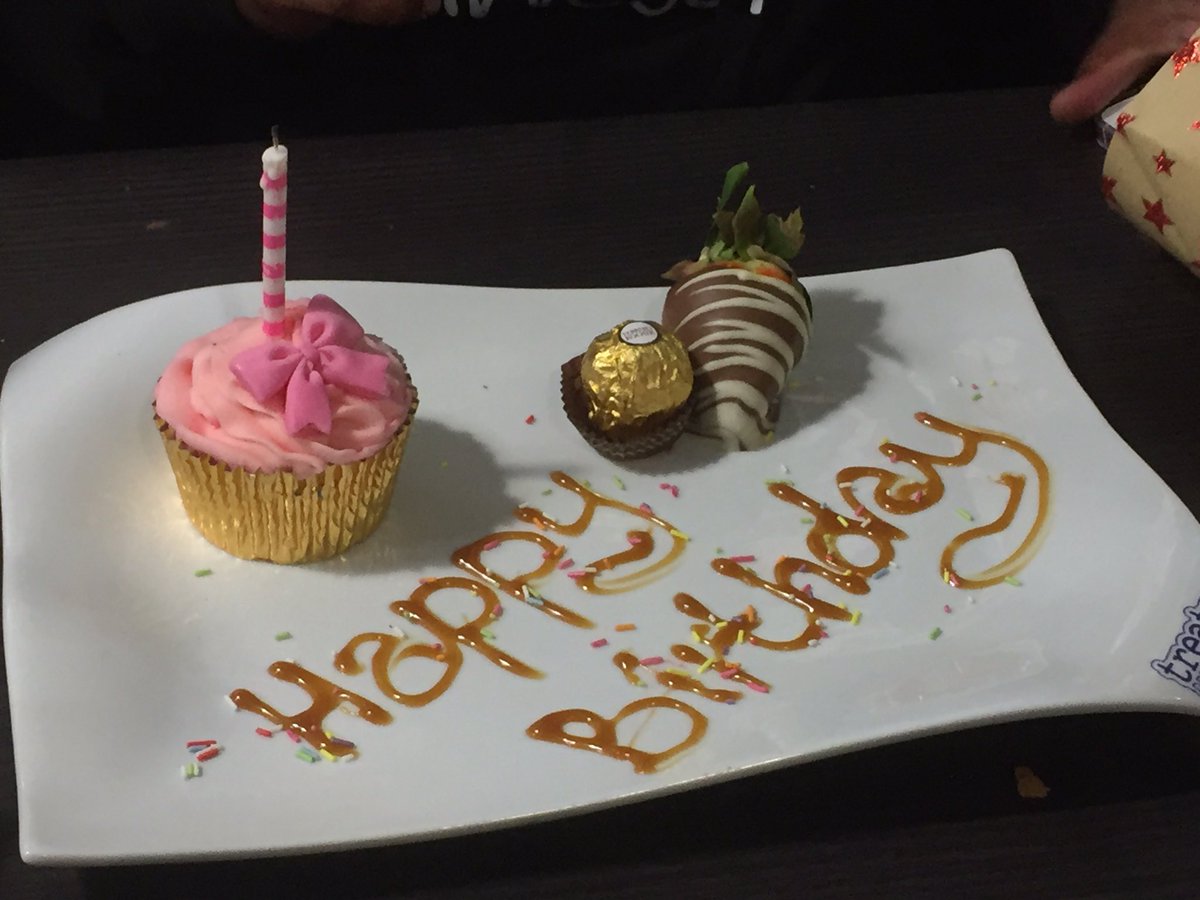 AlisonH622's tweet photo. Liv’s having a fab time @Treatzdessert celebrating her 12th birthday. Thank you Treatz for the amazing service. https://t.co/1vTSHUgB6J