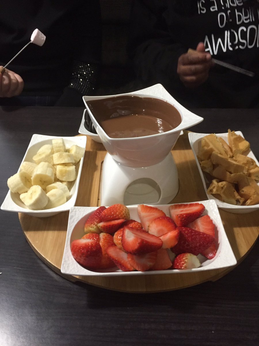 Liv’s having a fab time @Treatzdessert celebrating her 12th birthday. Thank you Treatz for the amazing service.