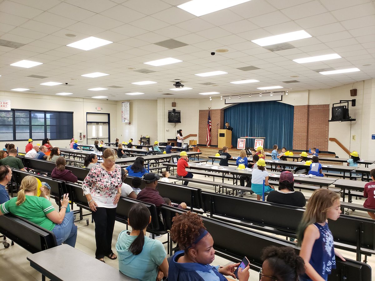 NSpacecoastfl's tweet photo. It's getting started!! #nawic #blockkids https://t.co/wJjjUpIccI