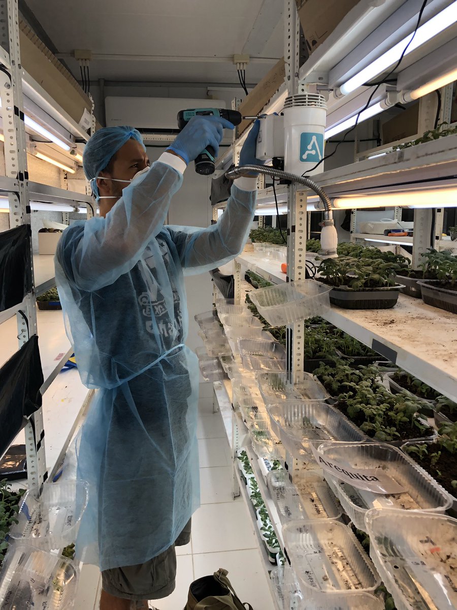afisense_uy's tweet photo. Instalando nuestros sensores en lugares exigentes. Seguimos trabajando por la #agriculturaInteligente 👩🏻‍🔬🦠🔬🌱
 #agro #agrotech #iot  #sensors https://t.co/L1AsFzGTpy