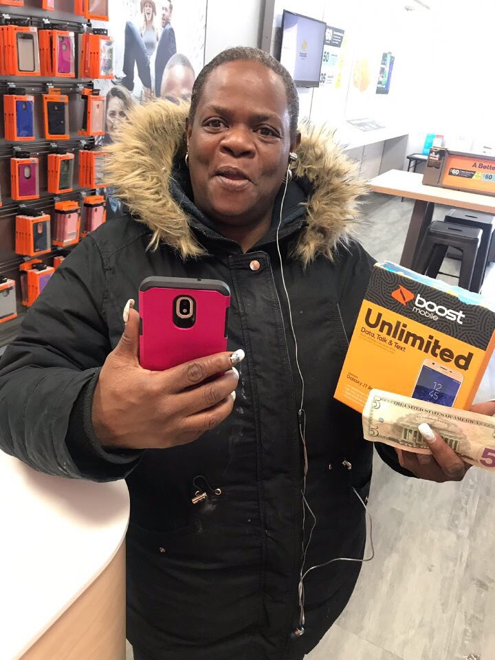 JoeRammouni's tweet photo. Great π day great start 32 boxβs at 1580 shingle creek store and we shooting for 30 more boxes today #BOGOdeals #AddALine @RyanMaierMN @DeVriesPaul @WilliamFHolman @KarlaOre17 @Dk1team1dream @Kim_Marceco https://t.co/1XDII9E3u8