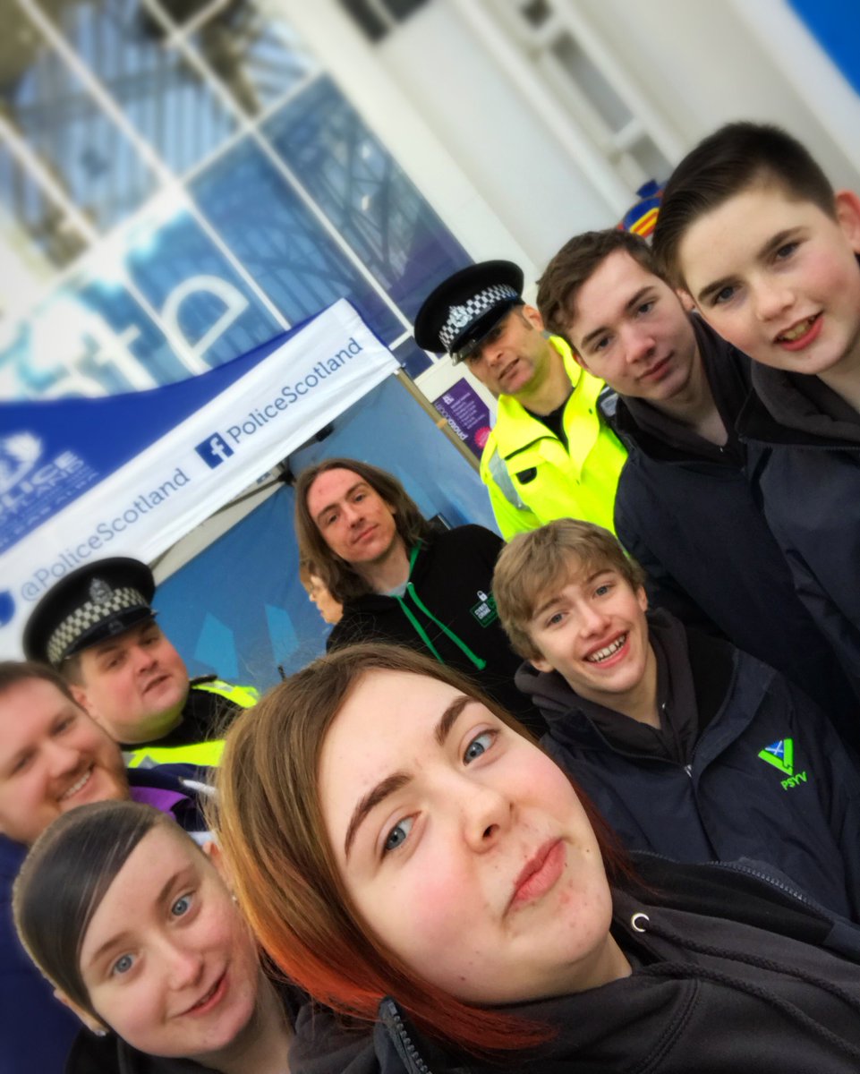 PSOSNAyrshire's tweet photo. From everyone involved in today’s #SaferInternetDay event @rivergatecentre in Irvine - thank you!
For advice about staying safe online visit:
https://t.co/sELQ4is7G4
@PolScotPSYV @UKCSCV @O2#PSYVNA #SID2019 https://t.co/beyhIpe6BV