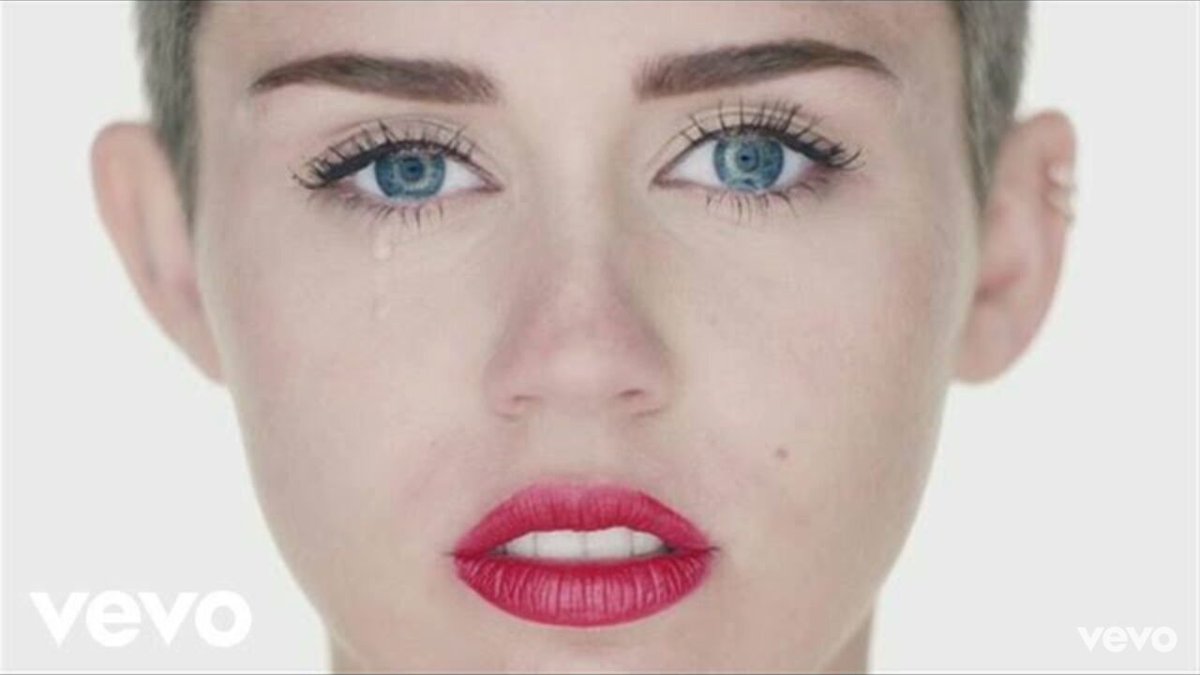 Gipsy_Toy_'s tweet photo. 💫Cita Y Responde💫

25. VIDEOCLIP MAS ICÓNICO DE MILEY CYRUS https://t.co/Vm1sV2YhTq