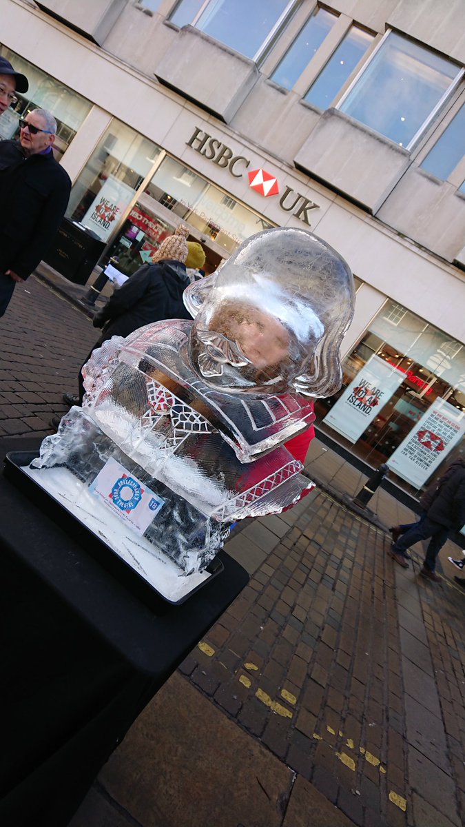 smashby50's tweet photo. #ParliamentStreet #YorkIceTrail19 #ShakespeareRT #chillywilly #WIN fantastic afternoon in #York wandering around the ice trail! ❄ #blurredfaces #thebard https://t.co/FsAEaVoNel