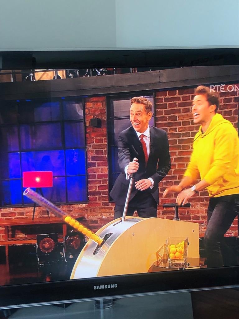 fleishmanIE's tweet image. Great to see @ExploriumI on the @RTELateLateShow last night. @MarkLangtry demonstrated some of the cool science activities at Explorium including a bed of nails! Ryan was unharmed 👍🏼 #explorium