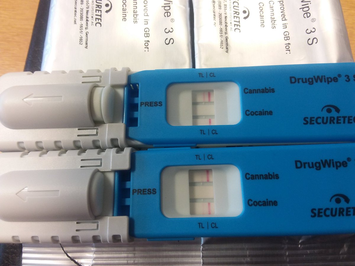 NSRAPT's tweet photo. Unbelievably, #RCRT stopped a second car in #Ipswich while following the first detainee being transported to custody by @NSRAPT and #arrested this second driver after another positive @DrugWipeUK @fatal4uk @SuffolkPolice #pc1462 #pc1202 https://t.co/KhNTLiCHpo