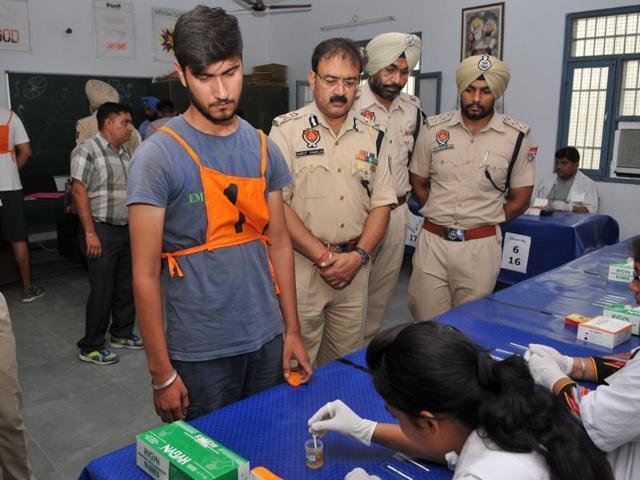 DAINIKEXPRESS's tweet photo. Haryana police constable result 2018 https://t.co/tXxATlMBbA https://t.co/yiA3LblaRy