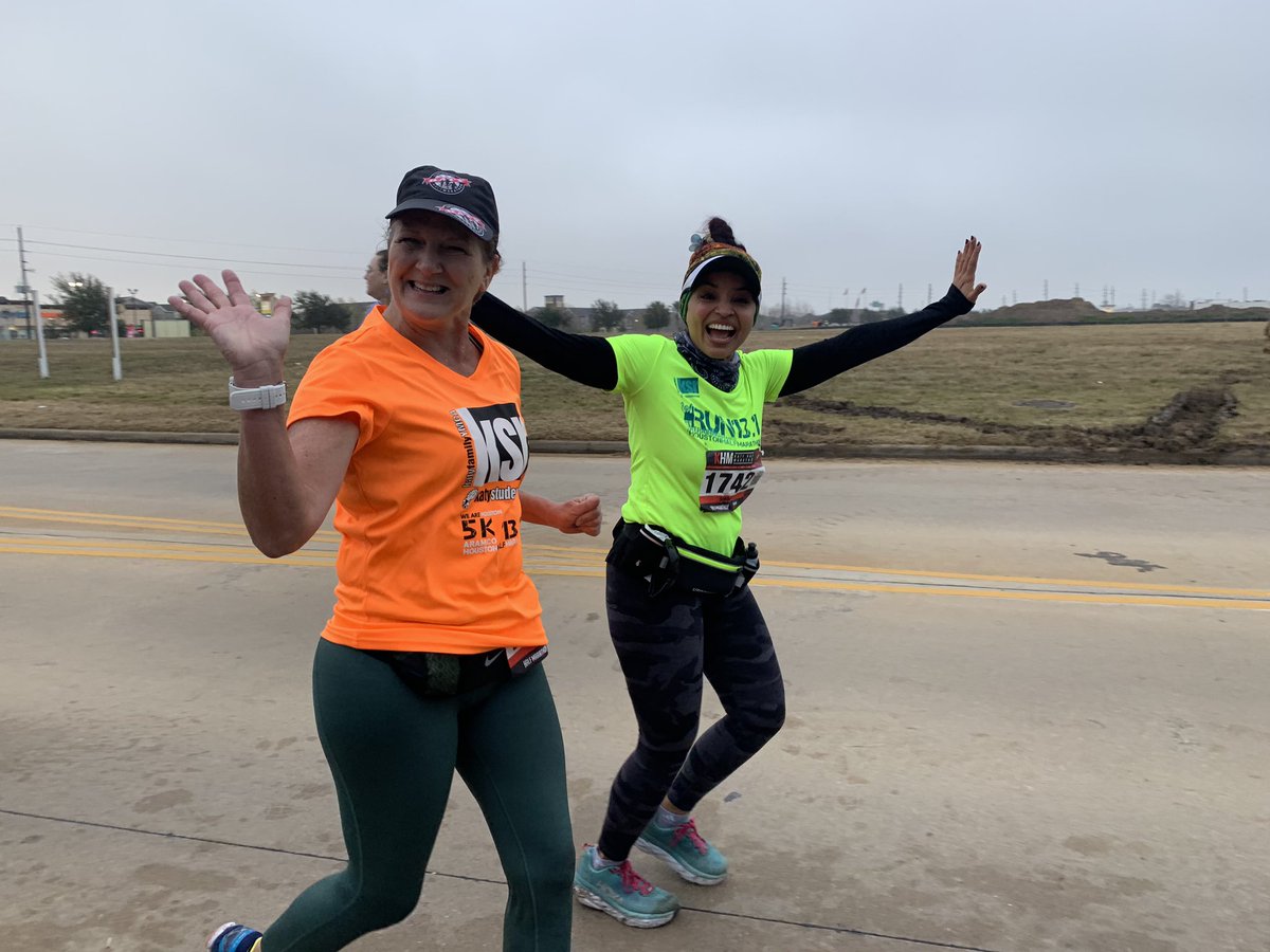 lbergela's tweet photo. @katystudentsrun representing at the Katy Half Marathon! @richard_piwonka @AdrianLBerg https://t.co/e3VY5wwBka
