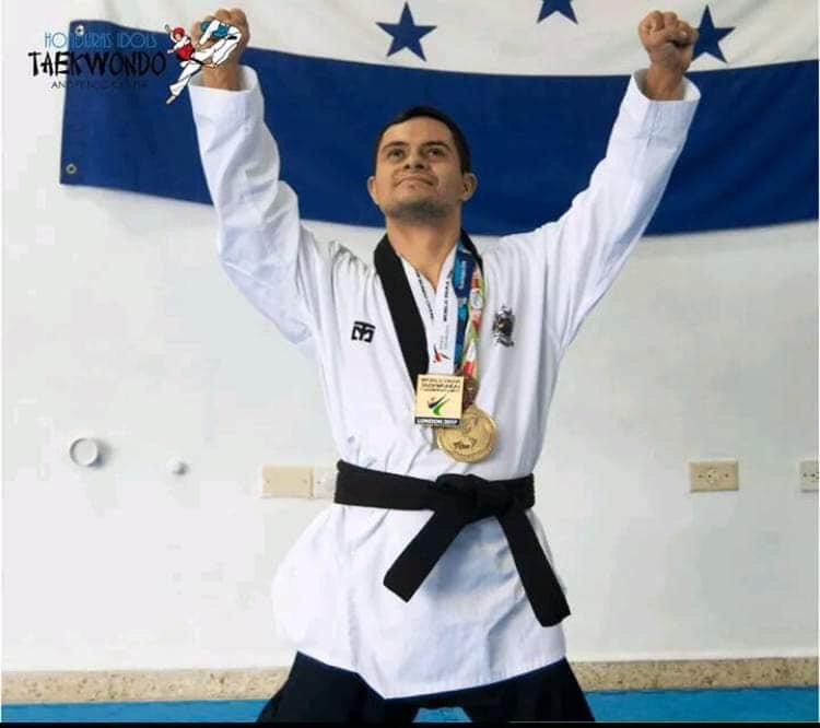 RosaAlvaradoHN's tweet photo. ¡Hoy viaja a Turquía  representando a Honduras, Guillermo Erazo a defender su título mundial en #Poonsae para #TaeTwonDo!

¡Honduras con vos campeón! https://t.co/9EHuoWsuwF