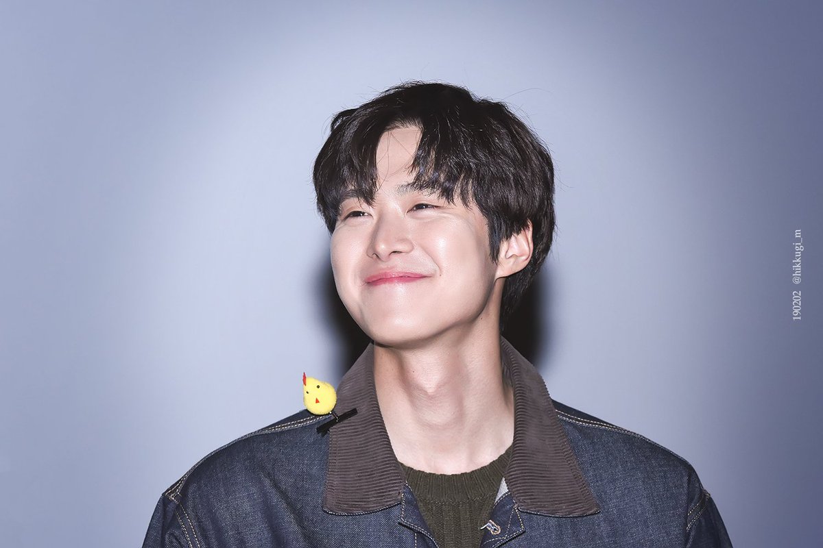 hikkugi_m's tweet photo. 190202 영화 극한직업 무대인사
#공명 🐔🐥

지금까지 이런 뽀쨕은 없었다
이것은 요정인가 사람인가👼🏻 https://t.co/S8hp3PwStb