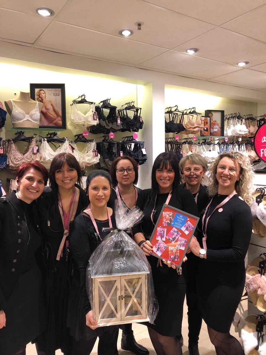 Onze pupil gaat uitvliegen. Veel succes in Maasmechelen🎀🎀. ⁦<a href="/annemiewelkenh2/">Annemie Welkenhuysen</a>⁩ ⁦<a href="/CarolineCaropms/">caroline pannemans</a>⁩ ⁦<a href="/KatrienPanis/">Katrien Panis</a>⁩ <a href="/MarinaPaul1958/">Marina Paul</a> @silkejonkers ⁦@Dimitri_HKM⁩ ⁦<a href="/P_Mountford/">Philip Mountford</a>⁩ @evynelissen