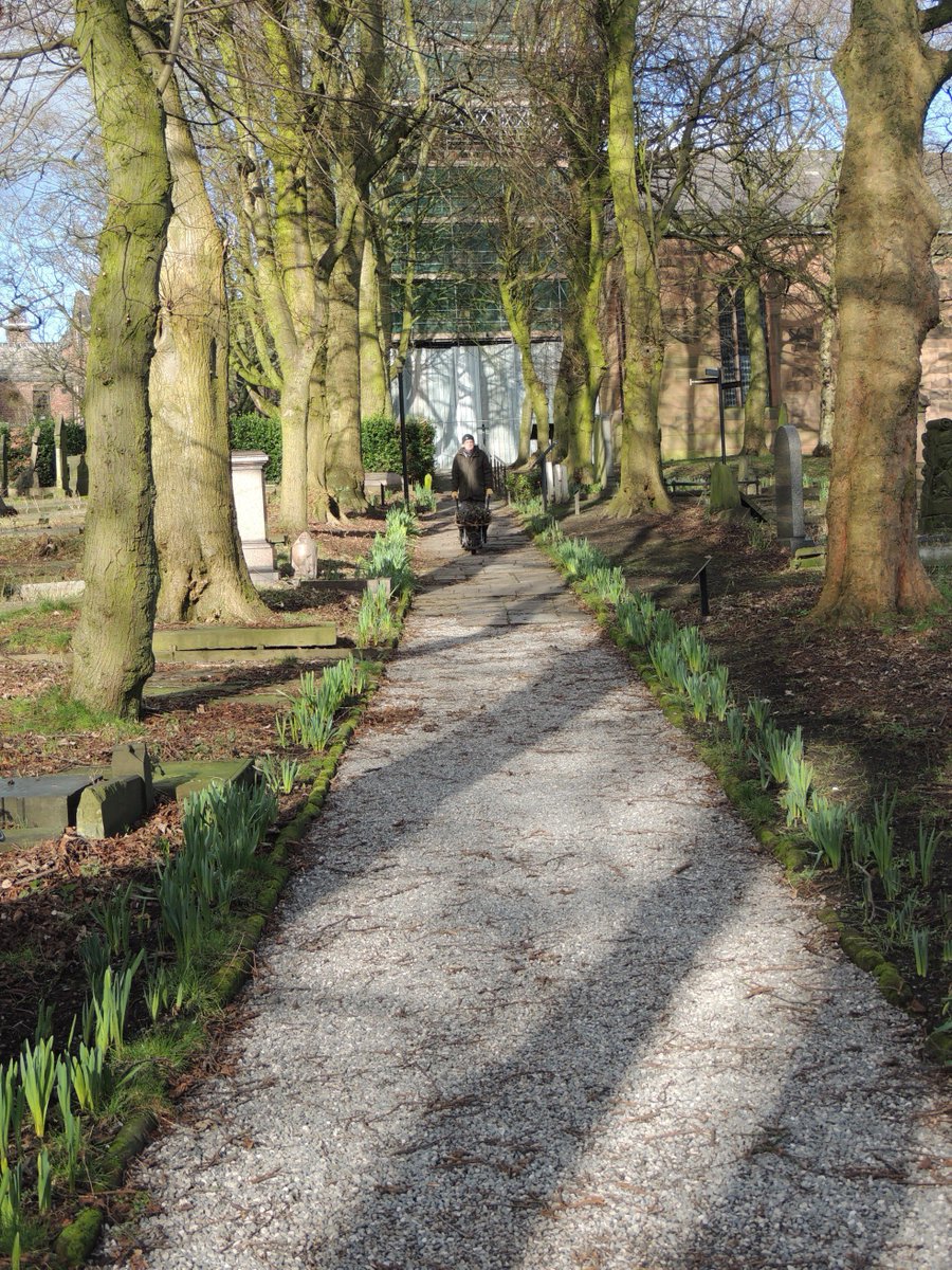 FriendsofFOPCC's tweet image. What a difference a few days makes.  The cemetery &amp;amp; churchyard look stunning in both the bad weather and the glorious sunshine today.  There are a mass of snowdrops, crocus coming out, and the daffodils should be flowering soon.