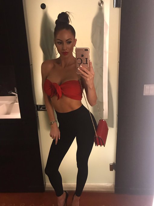 About last night ❤️ https://t.co/TFsQ6ce3gX<a href="/tag/help"class="tags"><span>#help</span></a><a href="/tag/coronaviruslockdownuk"class="tags"><span>#coronaviruslockdownuk</span></a>