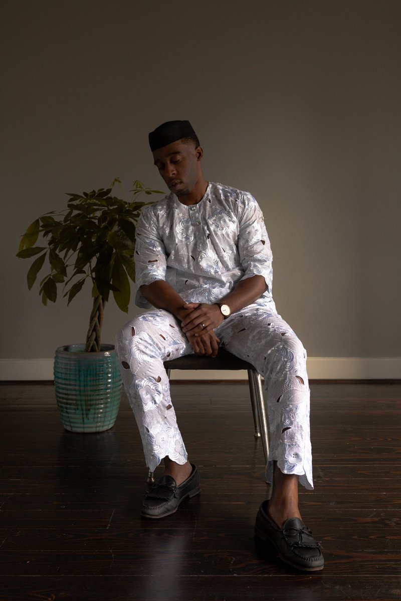 Troy Ezequiel tweet media