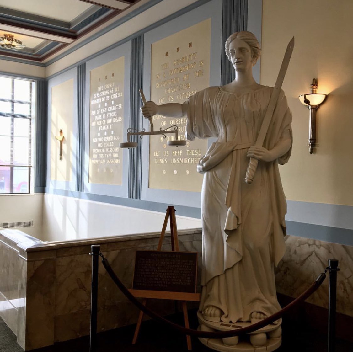 Missouri2021's tweet photo. Views of the historic @ClayCountyMO Courthouse, built in 1935, featuring murals by David McClain. #Missouri2021 #Missouri200 #MissouriBicentennial #WhereisMissouri2021 #Missouri #ShowMe #LearnMOHistory #ShowMeHistory https://t.co/VcTBrgiN2L