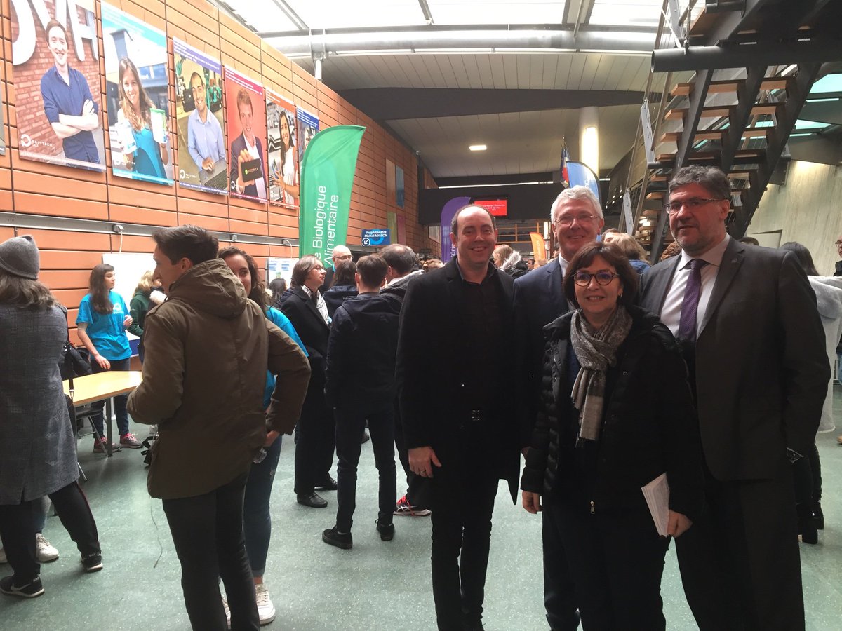 Ambiance accueillante pour les #JPO de <a href="/univ_lille/">Université de Lille</a> : ici à <a href="/IAELille/">IAE Lille</a> et à Polytech !
#JPO_ulille