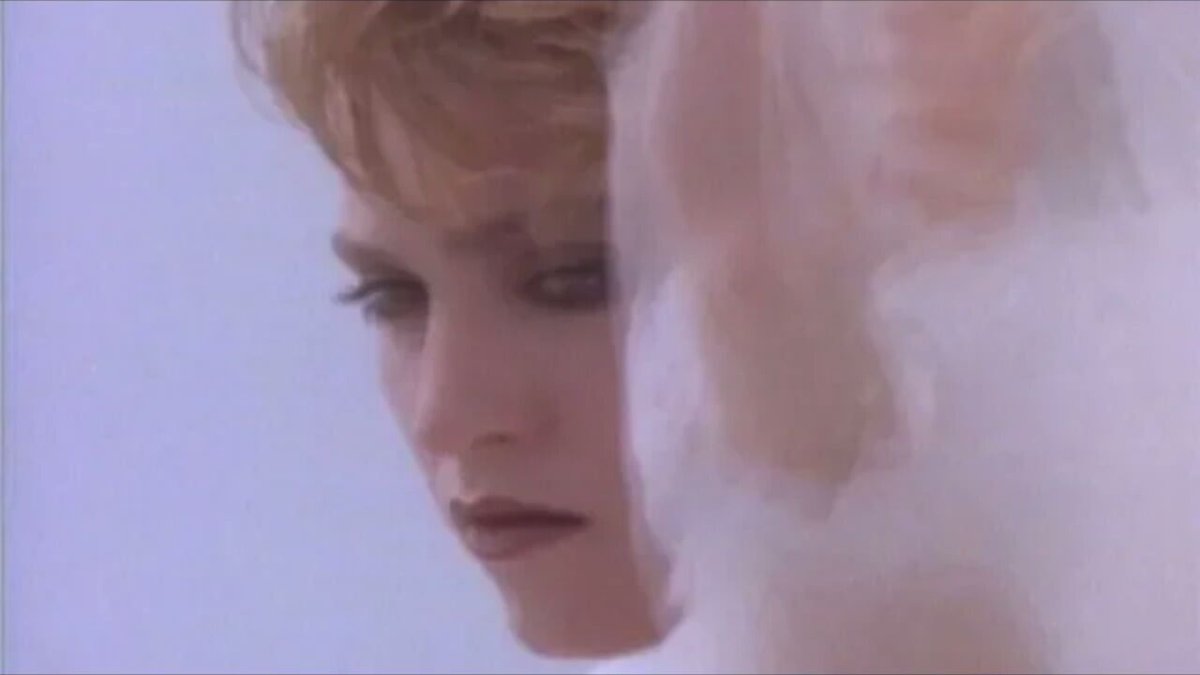 Gipsy_Toy_'s tweet photo. 💫Cita Y Responde💫

33. VIDEOCLIP MAS ICÓNICO DE MADONNA https://t.co/webB8yR7Ii